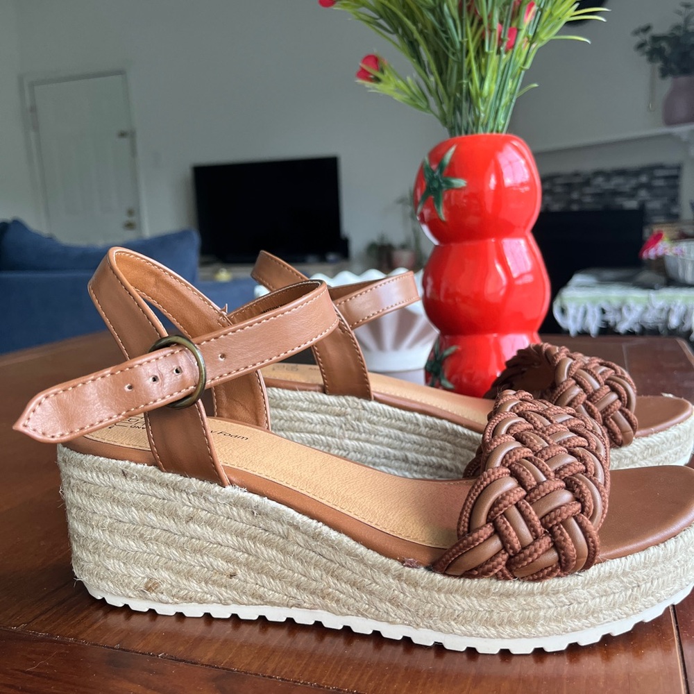 Time and Tru Brown Espadrille Wedge Sandals